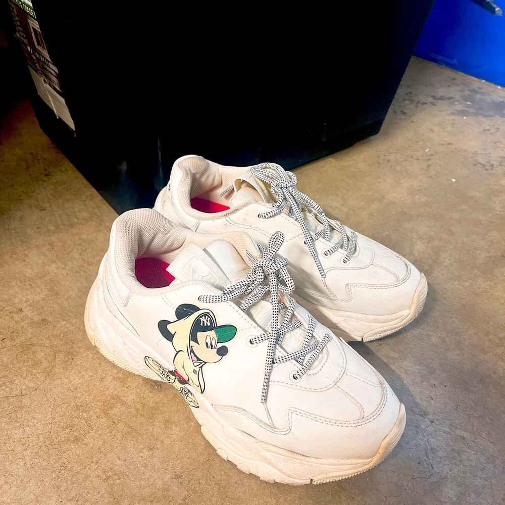 MLB Women's Shoes Size 7